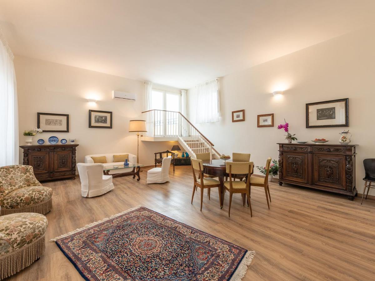 B&B Palazzo Merello Cagliari Buitenkant foto
