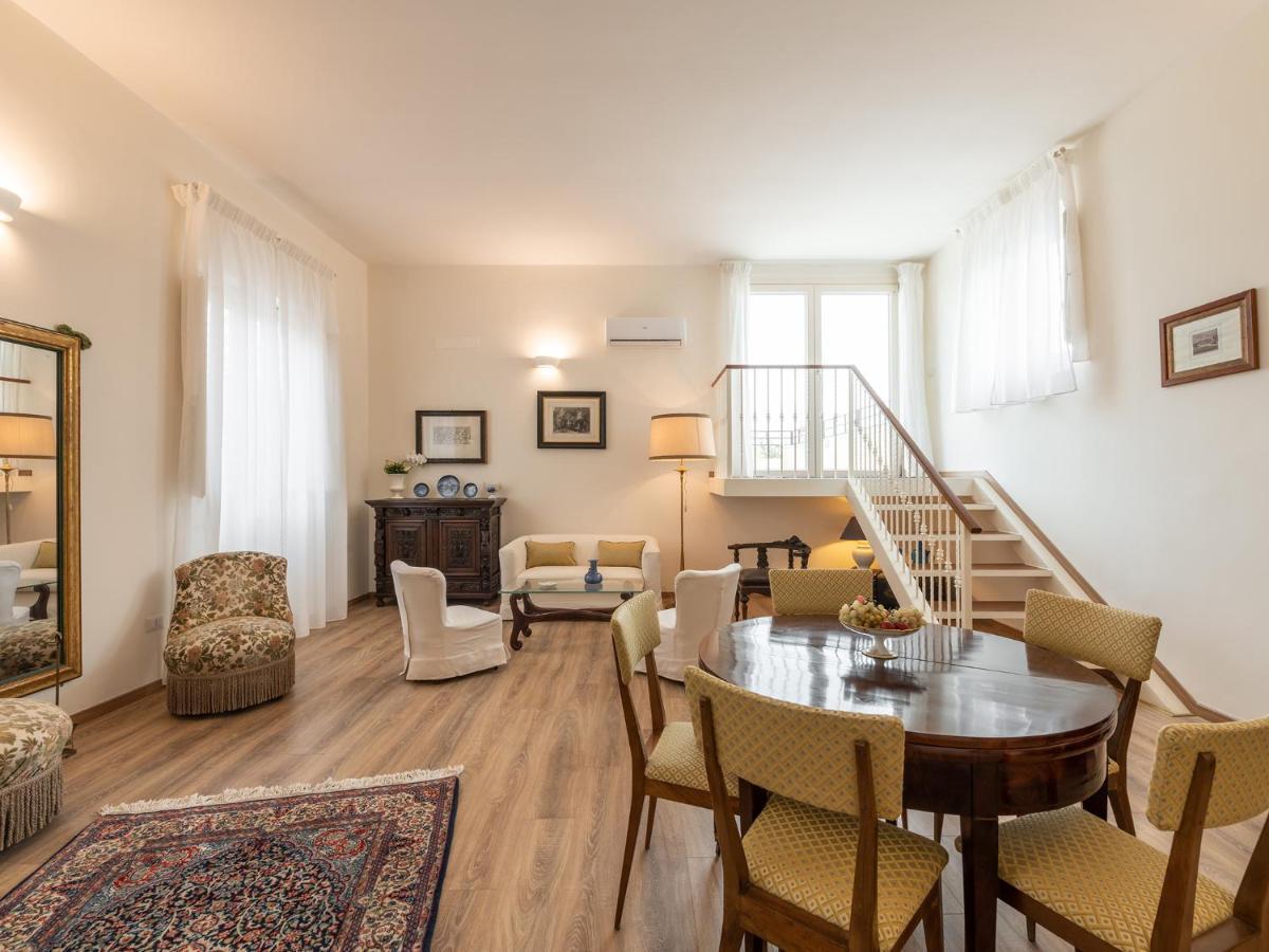 B&B Palazzo Merello Cagliari Buitenkant foto