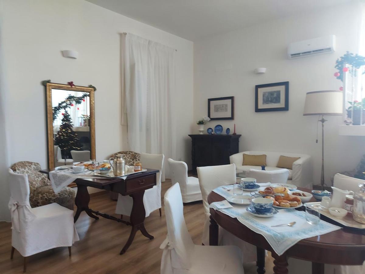 B&B Palazzo Merello Cagliari Buitenkant foto